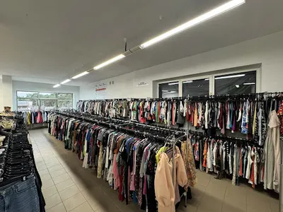 Markowa Tania Odzież - Sklep Wyprzedażowy - Okulickiego 16B